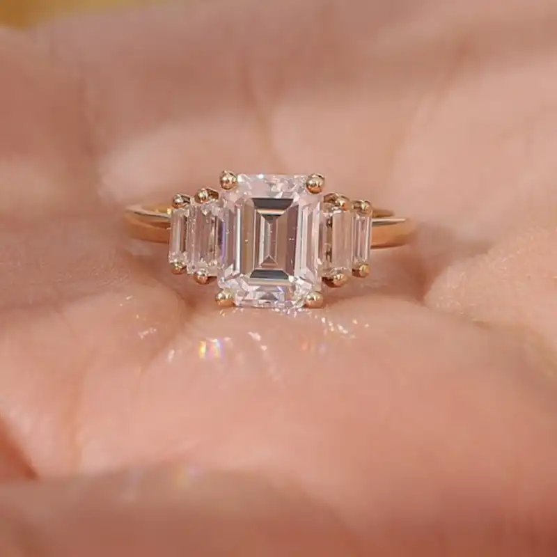 /public/photos/live/108 (1).webp